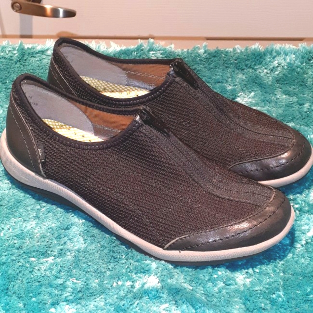 Baretrap Zip Up  Shoes Womens 7.5M